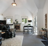 Cottage  4A - Accommodation Redcliffe