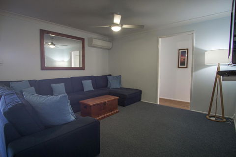 Debbie\'s Place - Accommodation Redcliffe 7