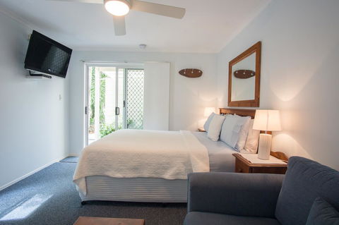 Debbie\'s Place - Accommodation Redcliffe 11