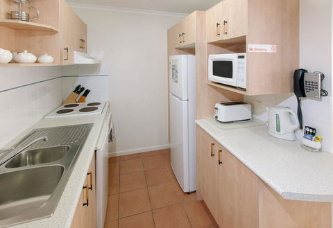 Rainbow Getaway Holiday Apartments - Accommodation Redcliffe 25