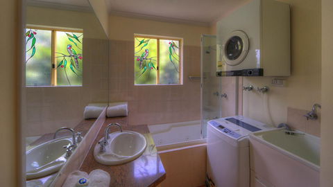 Rainbow Getaway Holiday Apartments - Accommodation Redcliffe 29
