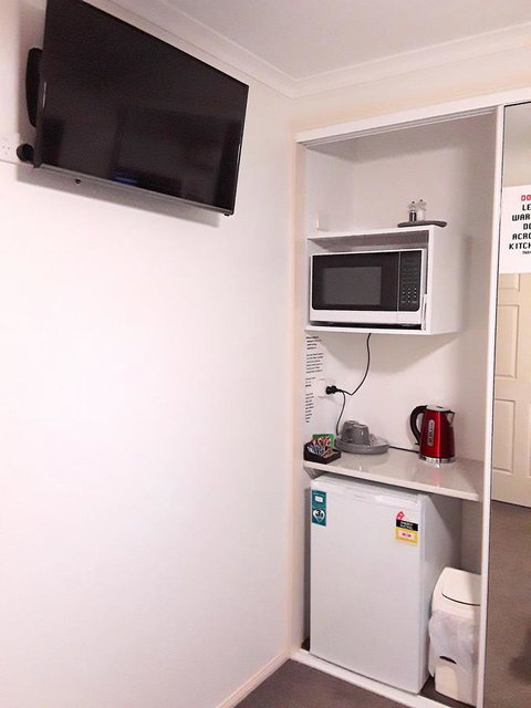 The Peacocks Nest - Accommodation Redcliffe 22