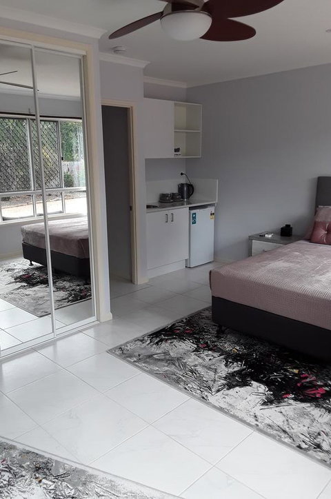 The Peacocks Nest - Accommodation Redcliffe 43