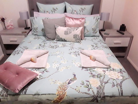 The Peacocks Nest - Accommodation Redcliffe 19