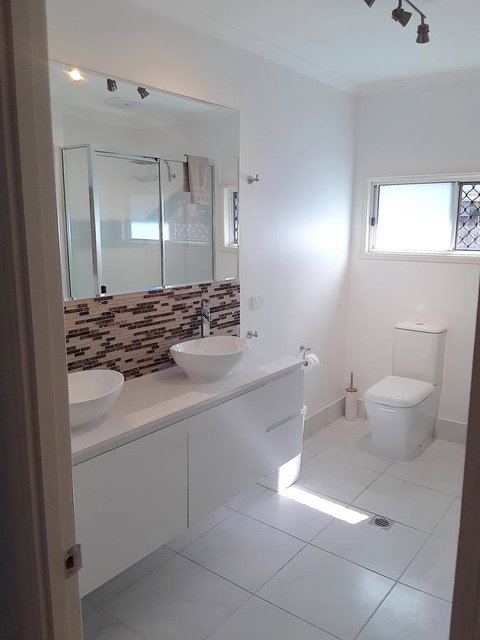 The Peacocks Nest - Accommodation Redcliffe 7