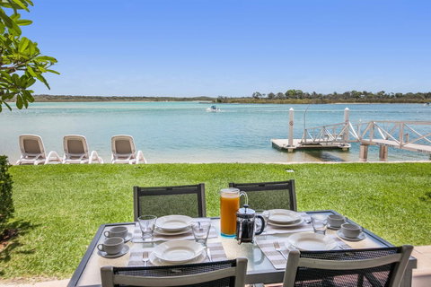 Noosa Harbour Resort - Accommodation Redcliffe 6