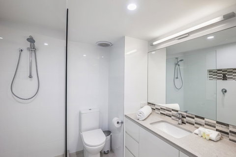 Noosa Harbour Resort - Accommodation Redcliffe 29