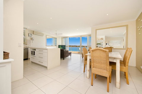 Noosa Harbour Resort - Accommodation Redcliffe 44