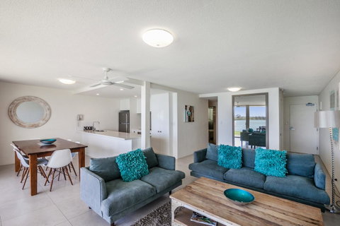 Noosa Harbour Resort - Accommodation Redcliffe 23