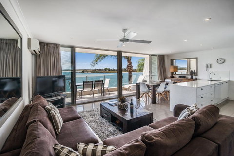 Noosa Harbour Resort - Accommodation Redcliffe 22