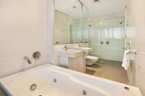 The Rise Noosa - Accommodation Redcliffe 11