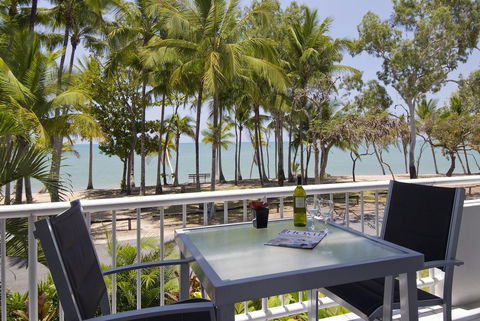 Agincourt Beachfront Apartments - Accommodation Redcliffe 17