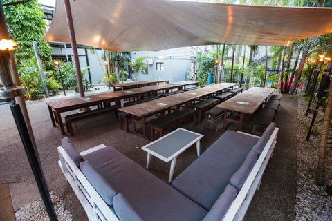 Mad Monkey Central - Accommodation Redcliffe 10