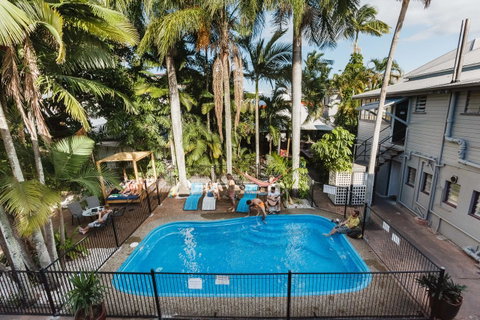 Mad Monkey Central - Accommodation Redcliffe 40