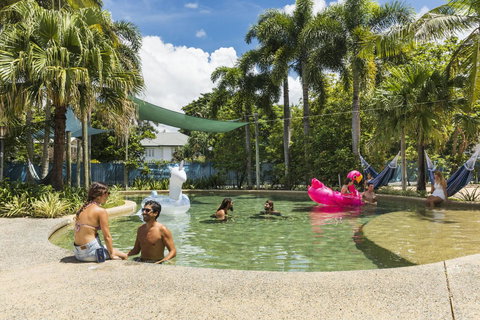 Summer House Cairns - Accommodation Redcliffe 4