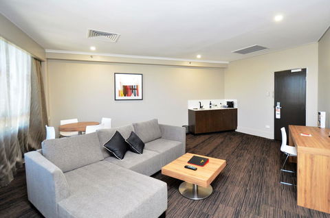 Hotel Grand Chancellor Townsville - Accommodation Redcliffe 2