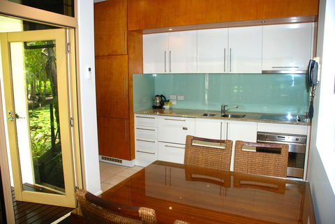 Sanctuary Palm Cove - Accommodation Redcliffe 23