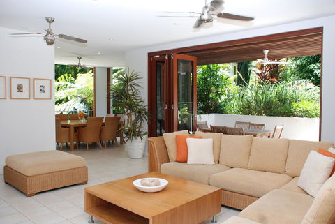 Sanctuary Palm Cove - Accommodation Redcliffe 3
