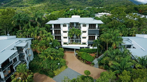 Sanctuary Palm Cove - Accommodation Redcliffe 1