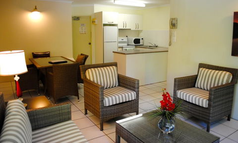 The Port Douglas Queenslander - Accommodation Redcliffe 34