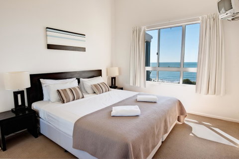 The Point Resort - Accommodation Redcliffe 9