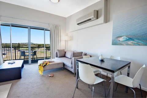 The Point Resort - Accommodation Redcliffe 18