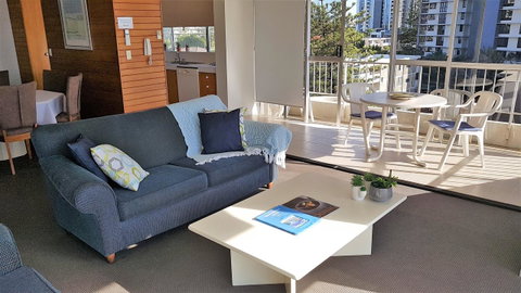 Surfers Chalet - Accommodation Redcliffe 19