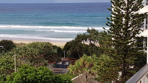 Surfers Chalet - Accommodation Redcliffe 23
