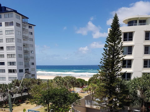 Surfers Chalet - Accommodation Redcliffe 29