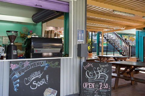 Backpackers In Paradise 18-35 Hostel - Accommodation Redcliffe 23