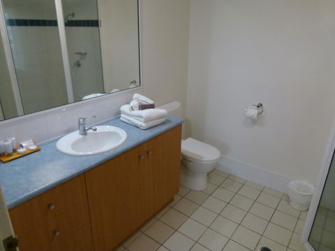 Madison Ocean Breeze Apartments - Accommodation Redcliffe 32