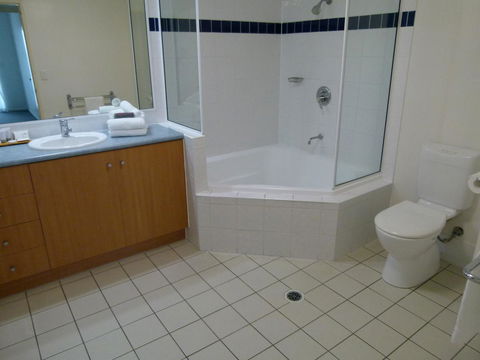 Madison Ocean Breeze Apartments - Accommodation Redcliffe 33