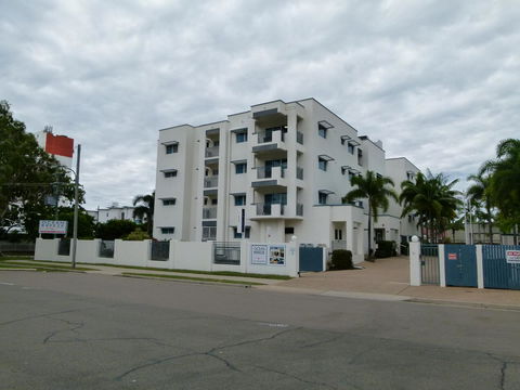 Madison Ocean Breeze Apartments - Accommodation Redcliffe 6