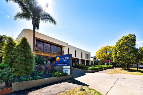 Comfort Inn Grammar View - Accommodation Redcliffe 2