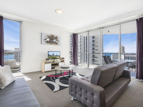 Beach Stay - Ocean & Riverview Resort Chevron Renaissance Central Surfers Paradise - Accommodation Redcliffe 3
