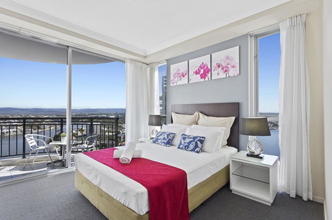 Beach Stay - Ocean & Riverview Resort Chevron Renaissance Central Surfers Paradise - Accommodation Redcliffe 8