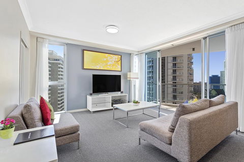 Beach Stay - Ocean & Riverview Resort Chevron Renaissance Central Surfers Paradise - Accommodation Redcliffe 7