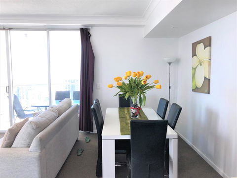 Beach Stay - Ocean & Riverview Resort Chevron Renaissance Central Surfers Paradise - Accommodation Redcliffe 4