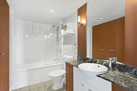 Beach Stay - Ocean & Riverview Resort Chevron Renaissance Central Surfers Paradise - Accommodation Redcliffe 6