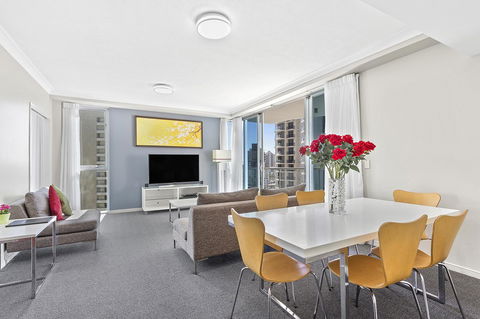 Beach Stay - Ocean & Riverview Resort Chevron Renaissance Central Surfers Paradise - Accommodation Redcliffe 10