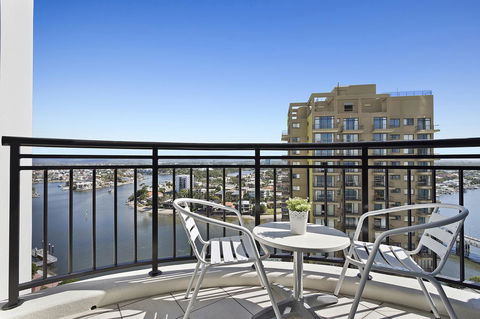 Beach Stay - Ocean & Riverview Resort Chevron Renaissance Central Surfers Paradise - Accommodation Redcliffe 13