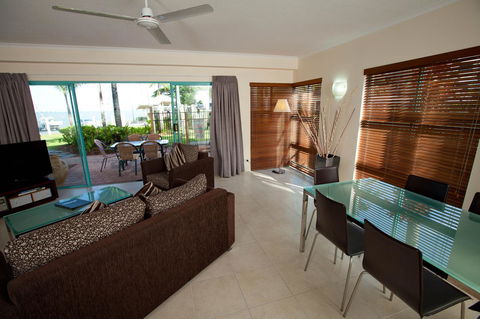 Coral Sands Beachfront Resort - Accommodation Redcliffe 9