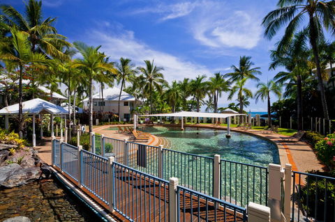 Coral Sands Beachfront Resort - Accommodation Redcliffe 5