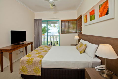 Coral Sands Beachfront Resort - Accommodation Redcliffe 7