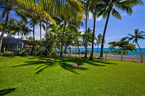 Coral Sands Beachfront Resort - Accommodation Redcliffe 30