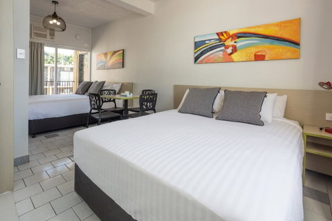 Nightcap At Emerald Star Hotel - Accommodation Redcliffe 16