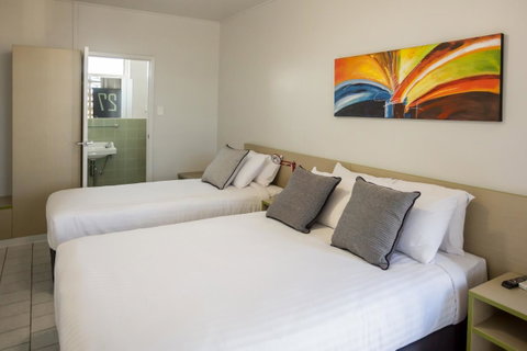 Nightcap At Emerald Star Hotel - Accommodation Redcliffe 41