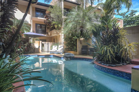 Villa San Michele (Official) - Accommodation Redcliffe 25