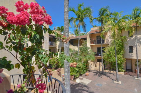 Villa San Michele (Official) - Accommodation Redcliffe 5