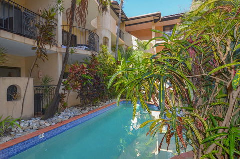 Villa San Michele (Official) - Accommodation Redcliffe 16